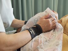 寛和安/仰向け施術3