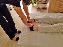 ラヴァーズ/ドライヘッドスパ工程　足首