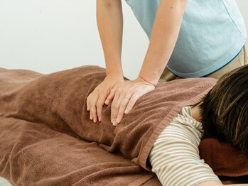 ボンド(Bond)の写真/PCやスマホ操作による首肩コリにお悩みの方必見！整体で全身の歪みを調整し、お悩みの根本から改善◎