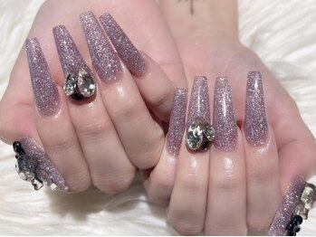 エスフィーネイルサロン リシェル(Esfy nailsalon Richer)の写真/スカルプ好きが集まるサロン★【10本フリーARTプラチナコース3h ¥16800】パーツの種類も豊富◎ギラギラもOK