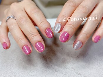 フォルトゥーナ 神田(Fortuna)/くすみピンクワンカラー ミラー