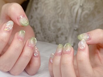 ネコネイルの写真/《シンプルネイルもあります!》大人の魅力を引き出すシンプルかわいい上品な仕上がりに♪オフィスにも◎