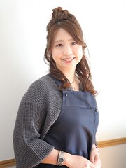 中村　麻希(ネイリスト)