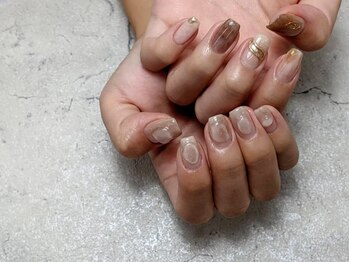 ネイル マックスケリー 大阪梅田(MAXKELLY)/ＨＡＮＤ90分アート☆ブラウン