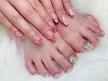 【ハンド・フット同時施術可能】