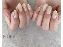 フィオル(FIOLE)/大人ニュアンスネイル