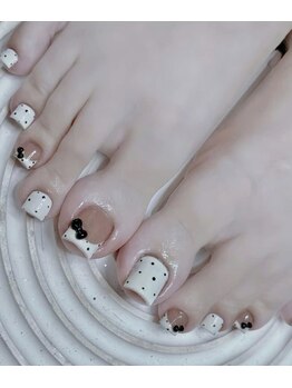 ユリナリタ(YuRi Narita)/