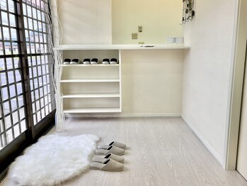 整体院カエデ(整体院KAEDE)/受付完成！！内装工事してます