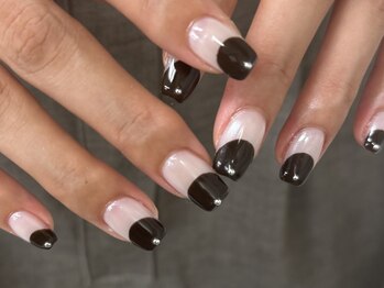 イビズ 新宿店(eviz)/フレンチネイル