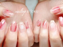 ネイルトップエクル(nail top E CRU)