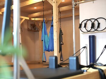 プラムツリー/広々としたピラティススタジオ