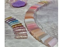 ペンダルネイル(Pendall Nail)の雰囲気(豊富な色数(約540種)/パラジェルベースへのご変更も可能◎)