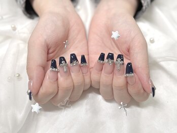 ネイビーネイル