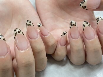 エン(En)/レオパード×フレンチネイル