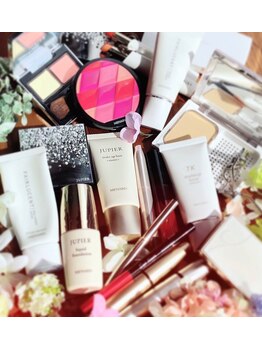 メナードフェイシャルサロン 南区護藤/メイク商品も充実！