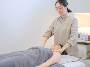 ニコワ(nikowa)の写真/整体はもう卒業！リンパマッサージとは違う新感覚の、オールハンドで肩こりに特化した技術◎