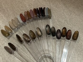 40色の中から選べるマグネット