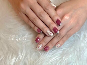 アンガット(angot.)/フラワーガラスフレンチネイル