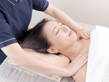 オムリス鍼灸接骨院/整体/マッサージ/肩こり/腰痛