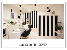 ネイルサロン ティーエイチセブン(Nail Salon TH SEVEN)の雰囲気（白黒で統一された海外風の店内が非日常的な雰囲気★）