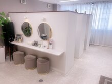 ルシエル(le ciel)の雰囲気（1つ1つ仕切られた半個室空間での施術で人目を気にせず寛げます♪）