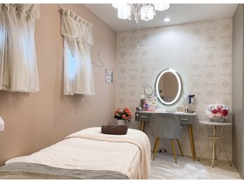 シュシュエステプリューム(Chou Chou Esthe PLUME)/フェイシャルルーム