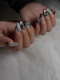 ニュアンスネイル　個性派ネイル