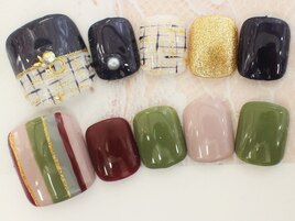 シックな秋色ネイル