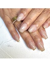 ドットビー(.Bee)/