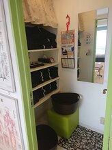 カラダファクトリー 鶴見駅ビル店/更衣室もご用意しています☆
