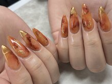 エン(En)/オレンジ×ニュアンスネイル