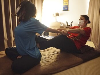 てもみしょくにん/タイ古式マッサージ