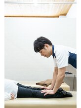 ごうだ整骨院/身体のかたさをチェック