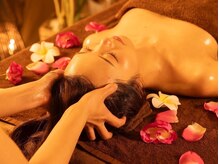 【ヘッドスパで爽快感】極上のヘッドスパで頭のツボを刺激して血行促進！目の周り・頭の重さ・首肩のコリ◎