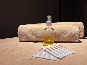 森の鍼灸院 京都下京町家院/鍼とアロマオイル