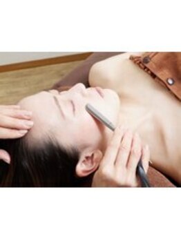 プライベートサロン テセラ(TESeRA)の写真/【SNSで話題沸騰中★美肌シェービング】化粧のり抜群なツルツルたまご肌に！余分な産毛や古い角質を一掃◎