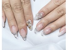 ダリアリー(Darialy)/先端クリアネイル