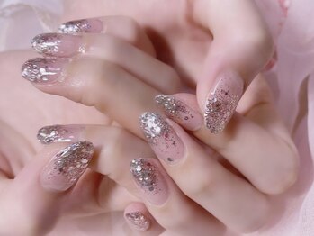 ネイルサロン パピリオ(Nail Salon papilio)の写真/【2回目までオフ無料★ラメグラデーション¥3600】ハンドやり放題90分¥7900・120分¥11000もおすすめ♪