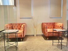 アンジェリック 大阪江坂店(Angelic)/【店内1】待合席