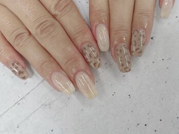 ハニービービー(Honey Bee Bee)/大人レオパードネイル