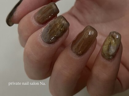 エヌエー(Na.)の写真