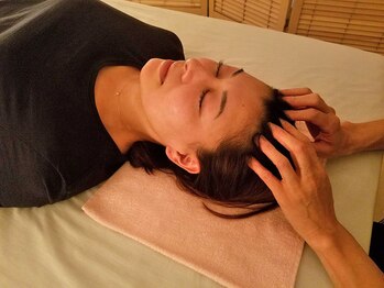 ラヴァーズ/ドライヘッドスパ工程 頭頂部