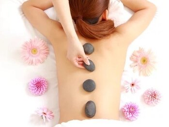 サクラ(SAKURA)の写真/オールハンドエステで、体の不調を改善◎＜エステサロンSAKURA＞で心も身体もリラックスしませんか。