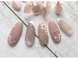 大人の手描き桜ネイル