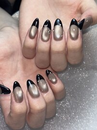 マグネット×フレンチネイル