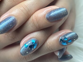 カランコエ(Kalanchoe)の写真/折れた箇所のお直しなど、一本からでも対応可能です♪ネイルアートの長さ出しもお任せください◇