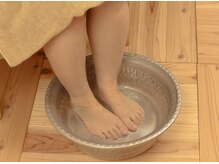 アロマセラピー ひだまりの雰囲気（全てのメニューでフットバスにお入りいただきます）
