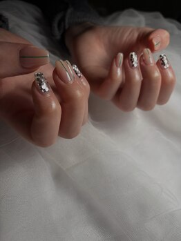 エミュ(e3mu)/ニュアンスネイル　個性派ネイル