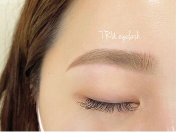 トゥルーネイル アンド アイ 横浜店(TRU NAIL & EYE)の写真/【アイブロウWAX1回¥3990~】黄金比をデザイン♪トレンド並行眉や太アーチ眉等お任せ!春の第一印象にも◎