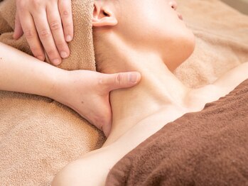 月の船/フェイシャルは首肩も！